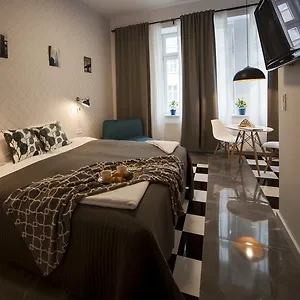 https://very-berry-apartments-poznan.poznan-hotels.com